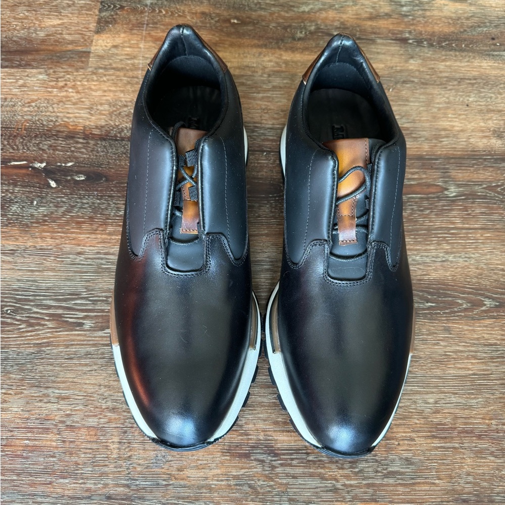 The classic A5 sneaker by ALEX 5IVE